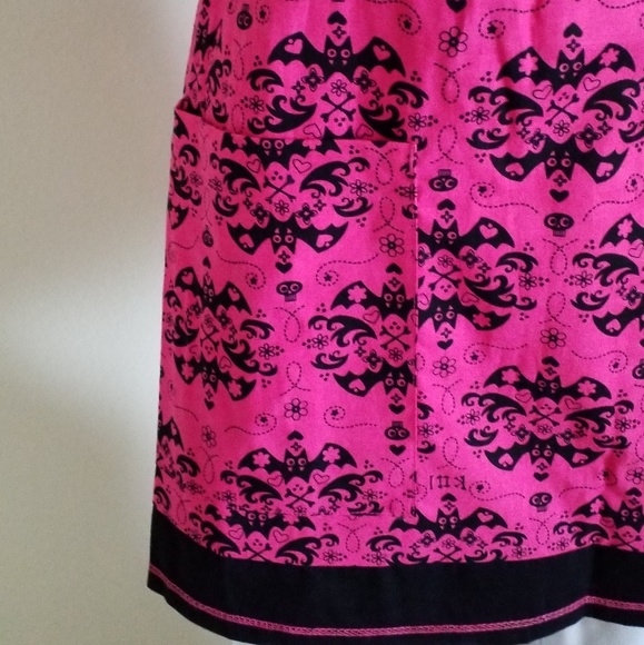 Koi Rylee Full Moon Print Scrub Top Size Small - Picture 4 of 6